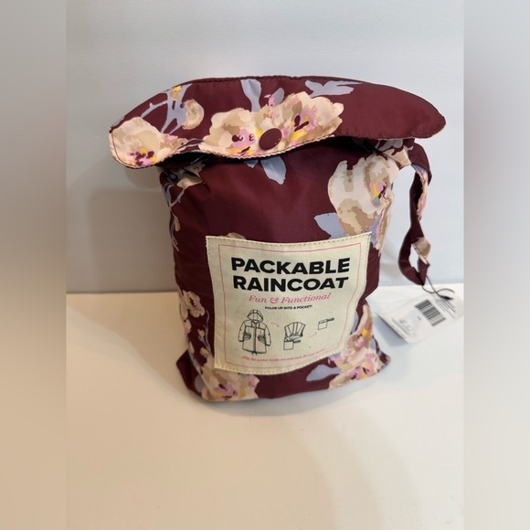 NWT Vera Bradley Women's Packable Water-Resistant Raincoat Maroon Sz SM 4/6 - Picture 10 of 10